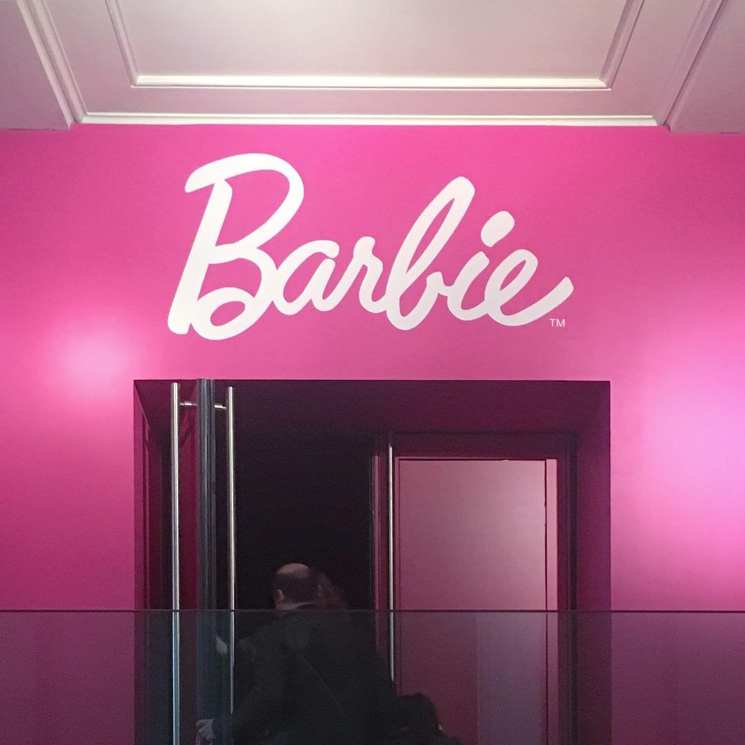 Barbie, Arts Décoratifs