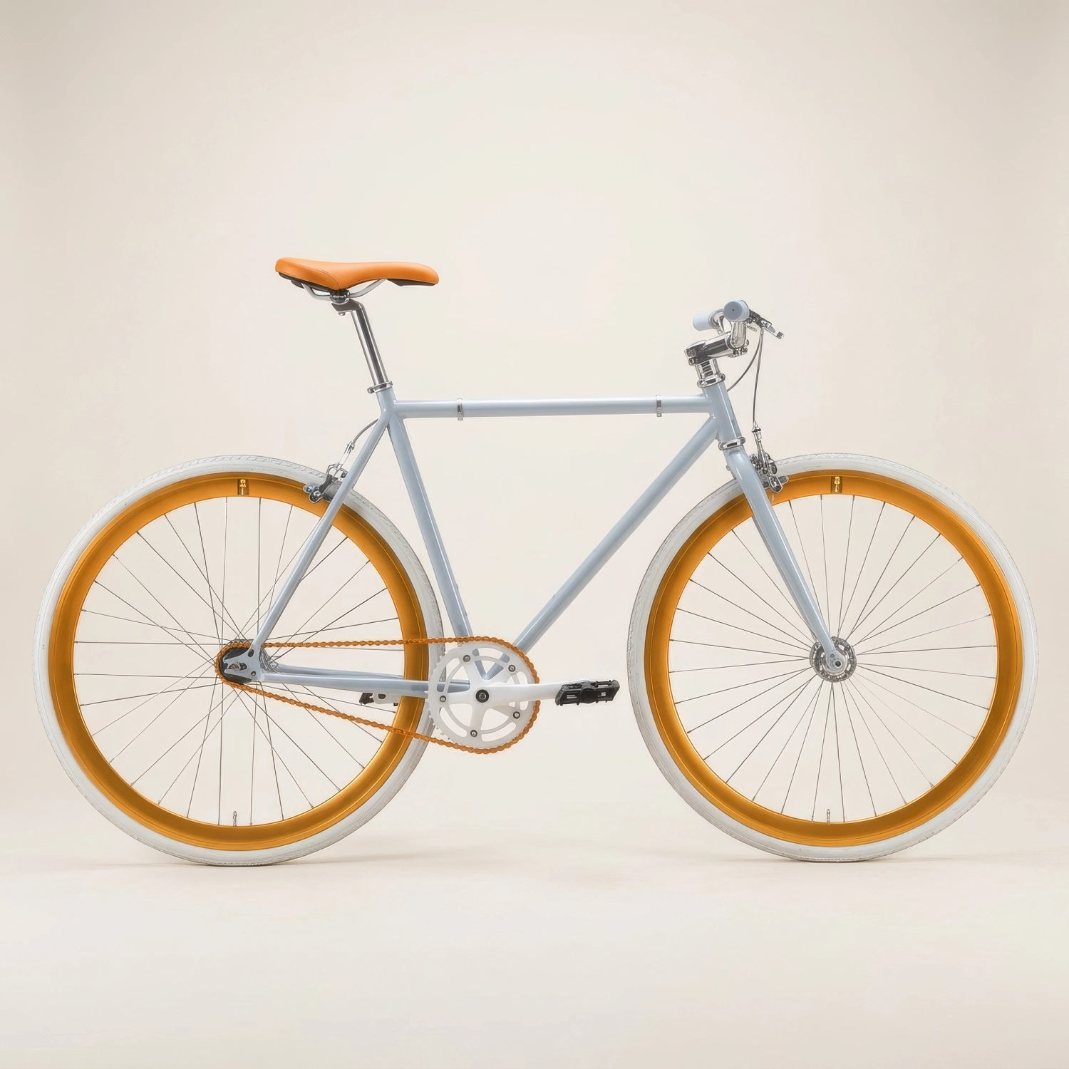 Samaritaine, vélo gris bleu et jaune